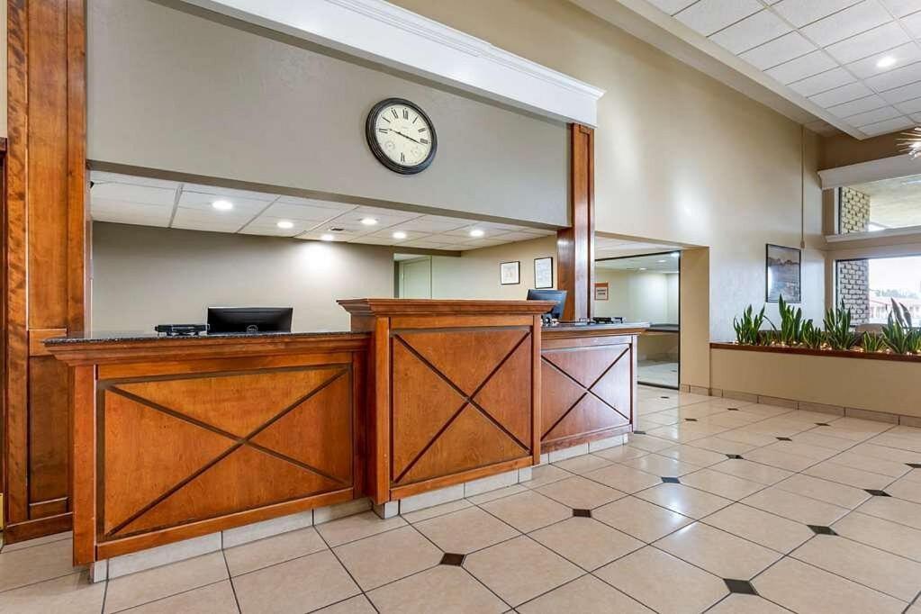 Clarion Inn & Suites, Roswell Esterno foto