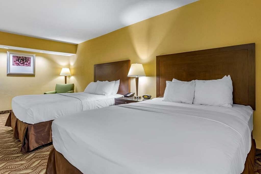Clarion Inn & Suites, Roswell Esterno foto