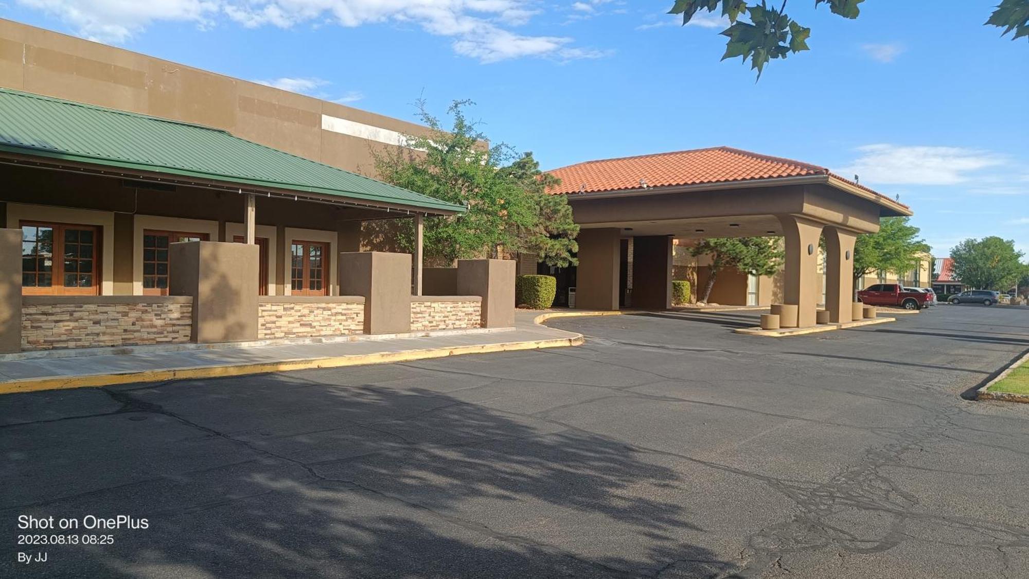 Clarion Inn & Suites, Roswell Esterno foto